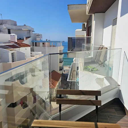 Ea Summer House