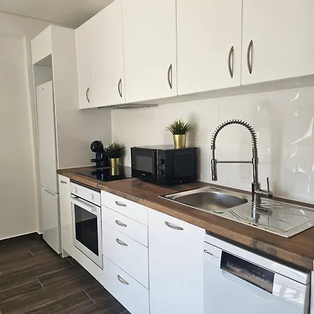 Ea Summer House Apartman *